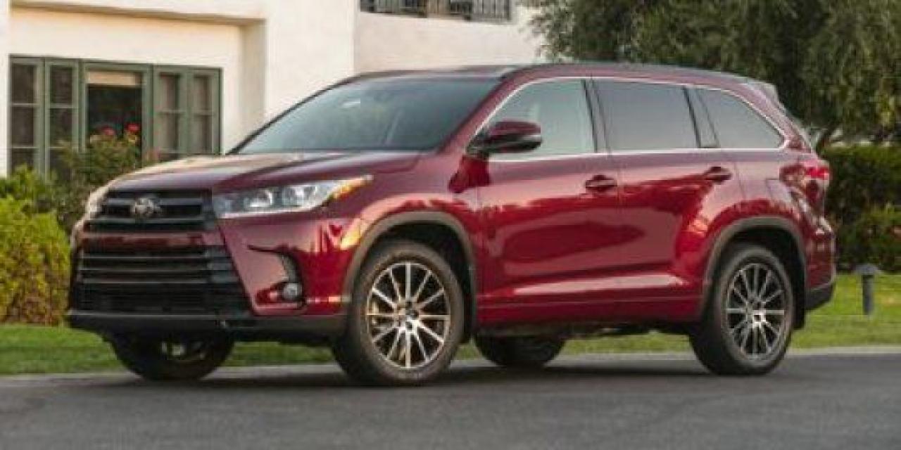 Used 2018 Toyota Highlander LIMITED for sale in Prince Albert, SK