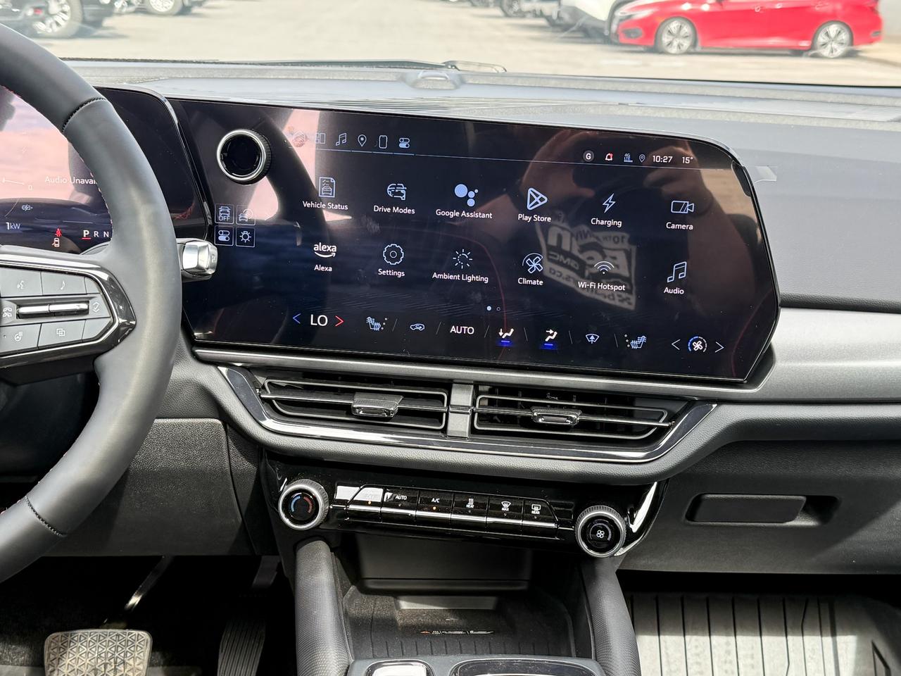 2025 Chevrolet Equinox EV RS FULLY ELECTRIC WITH REMOTE START/ENTRY, SUNROOF, HEATED SEATS, HEATED STEERING WHEEL, POWER LIFTGATE, HD SURROUND VISION Photo