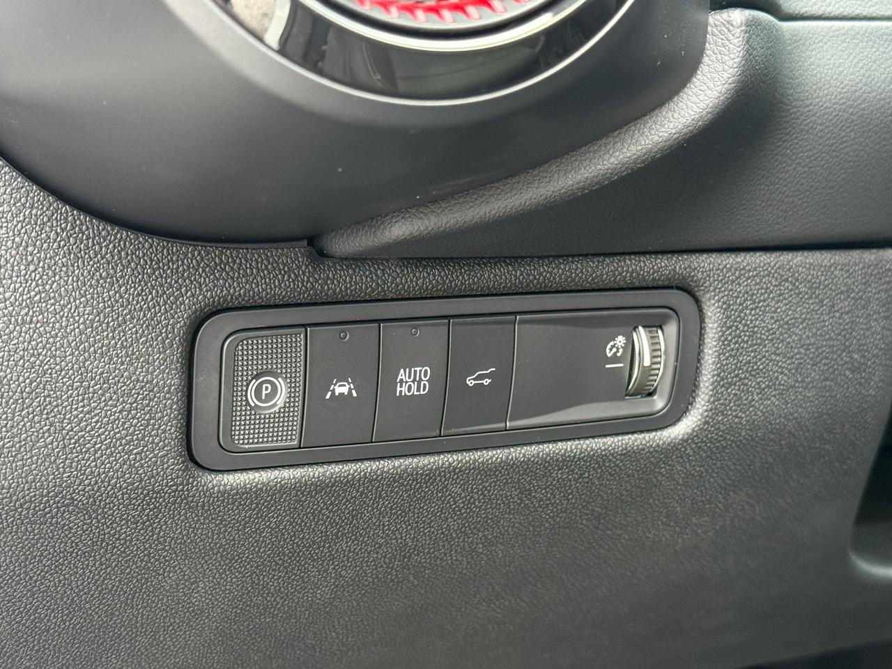 2025 Chevrolet Equinox EV RS FULLY ELECTRIC WITH REMOTE START/ENTRY, SUNROOF, HEATED SEATS, HEATED STEERING WHEEL, POWER LIFTGATE, HD SURROUND VISION Photo