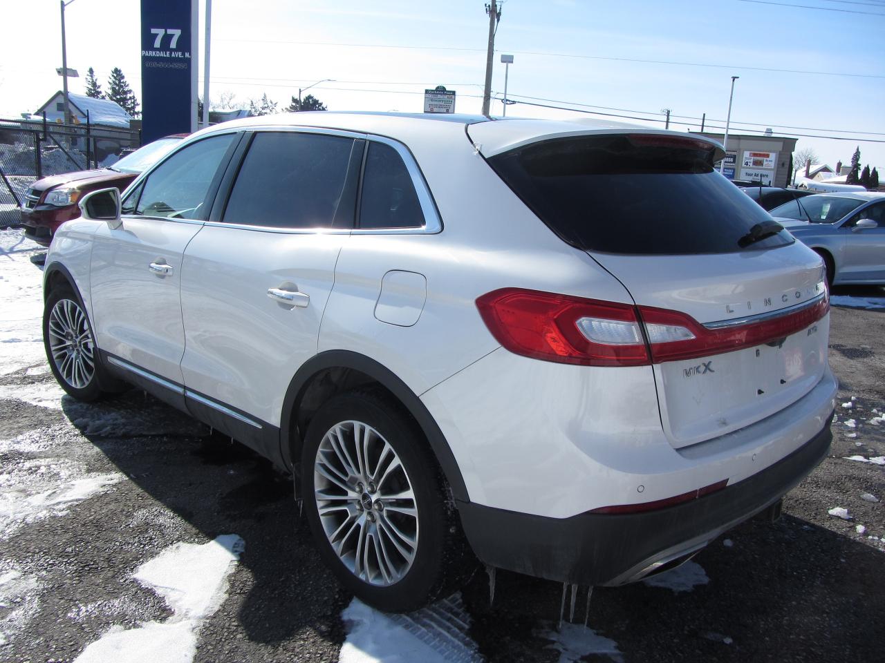 2016 Lincoln MKX  - Photo #7