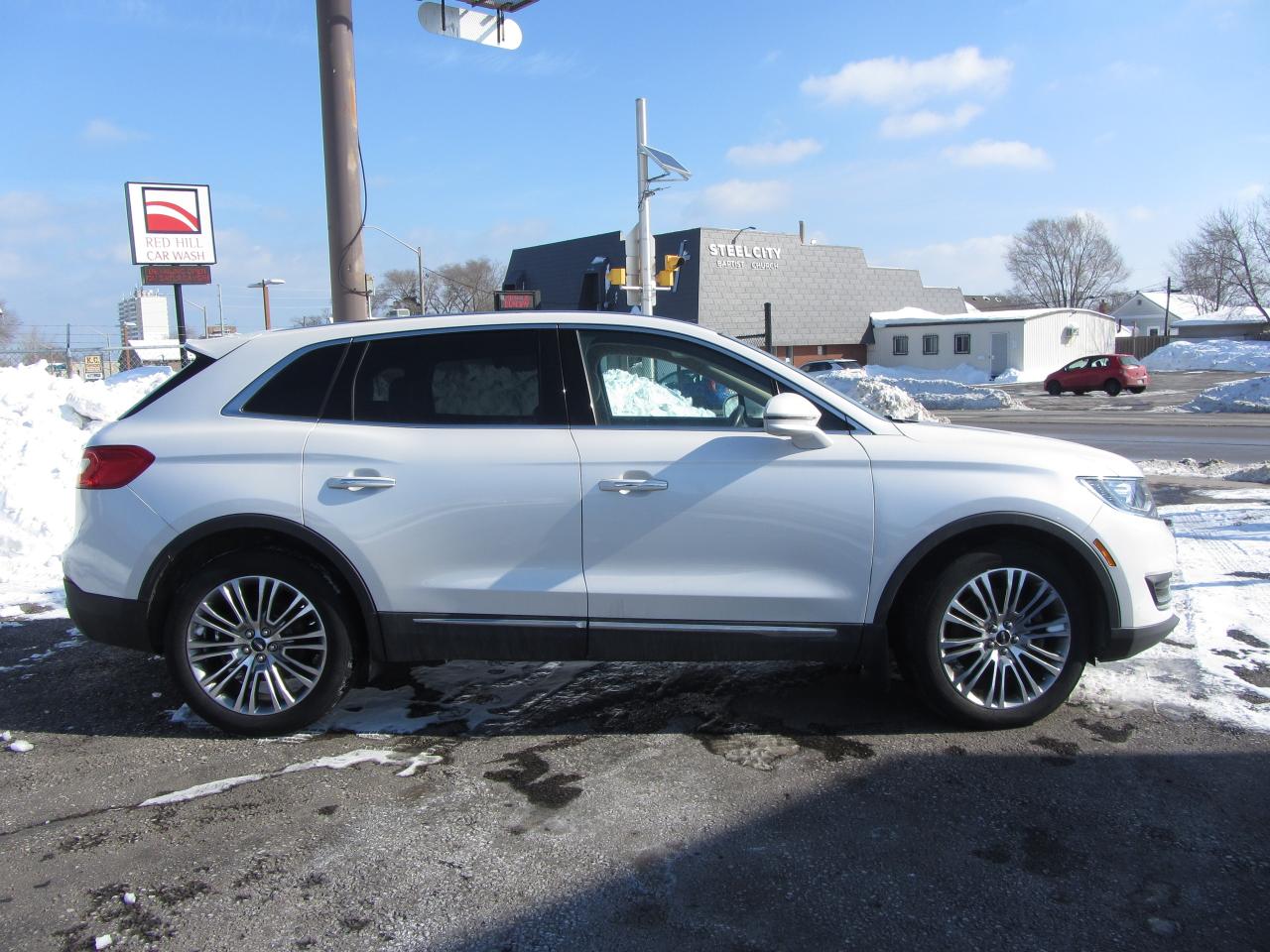 2016 Lincoln MKX  - Photo #4