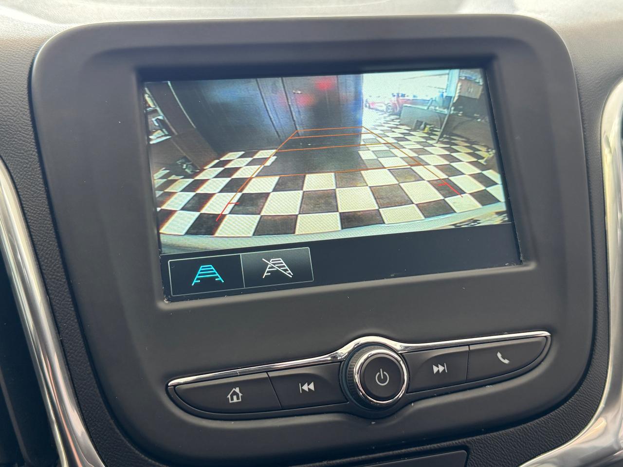 2018 Chevrolet Equinox LT AWD+ApplePlay+Camera+Remote Start+CLEAN CARFAX - Photo #4