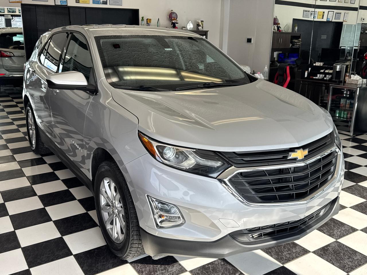 2018 Chevrolet Equinox LT AWD+ApplePlay+Camera+Remote Start+CLEAN CARFAX Photo10