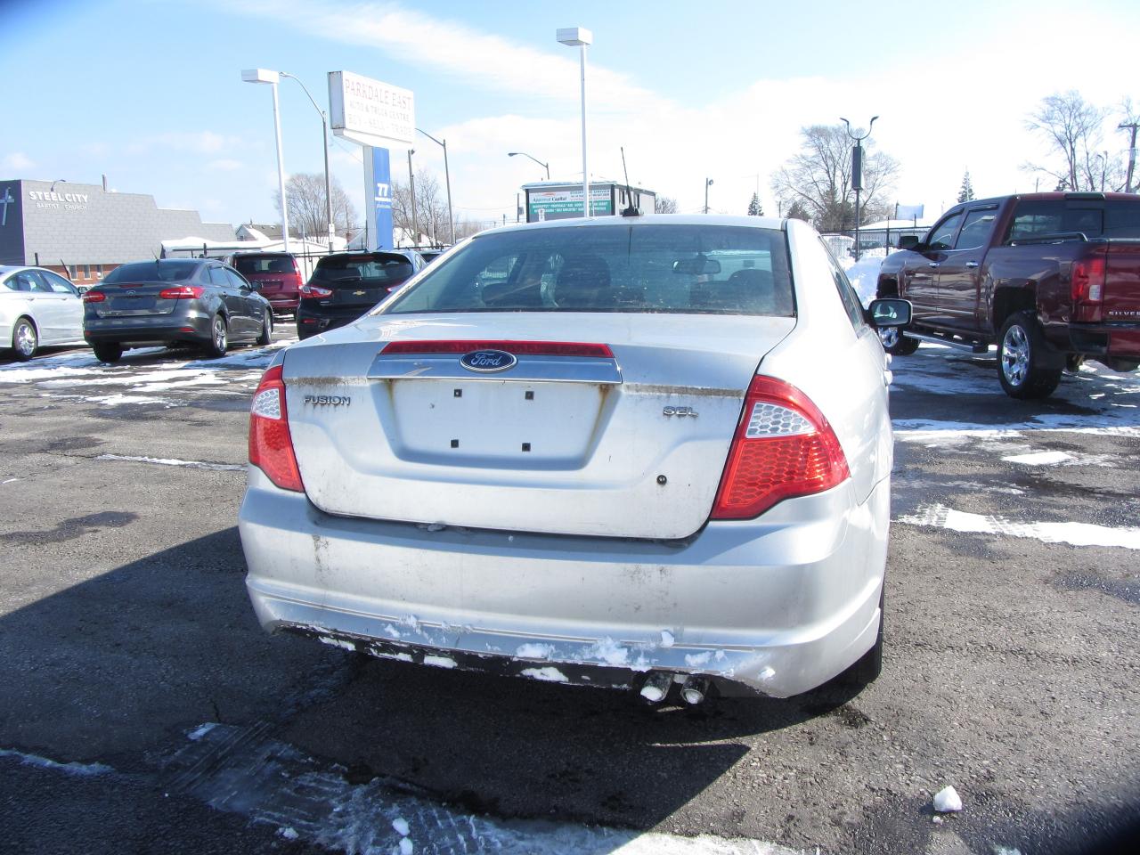 2010 Ford Fusion  - Photo #5