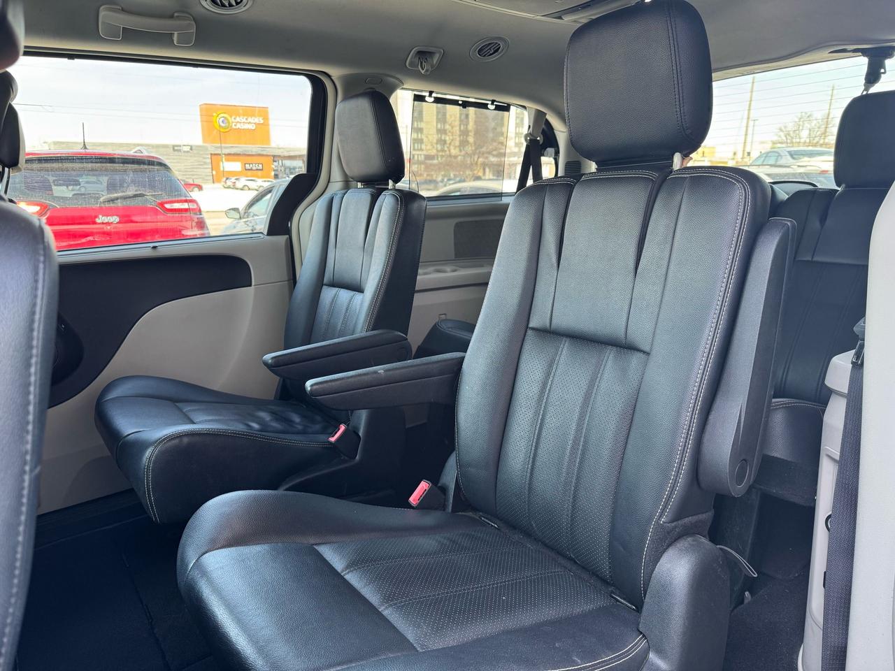 2014 Dodge Grand Caravan Crew Photo
