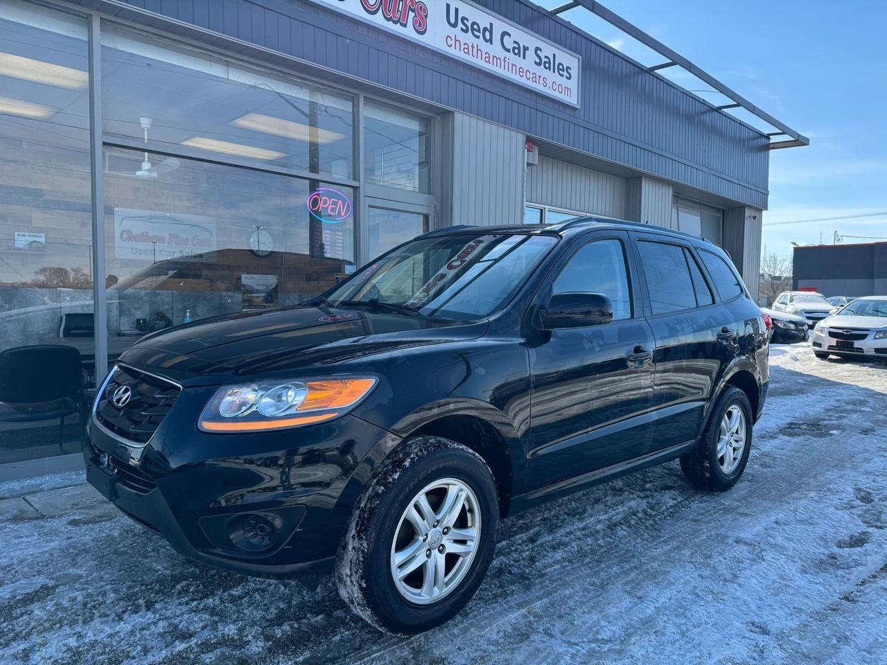 2010 Hyundai Santa Fe GL - Photo #2