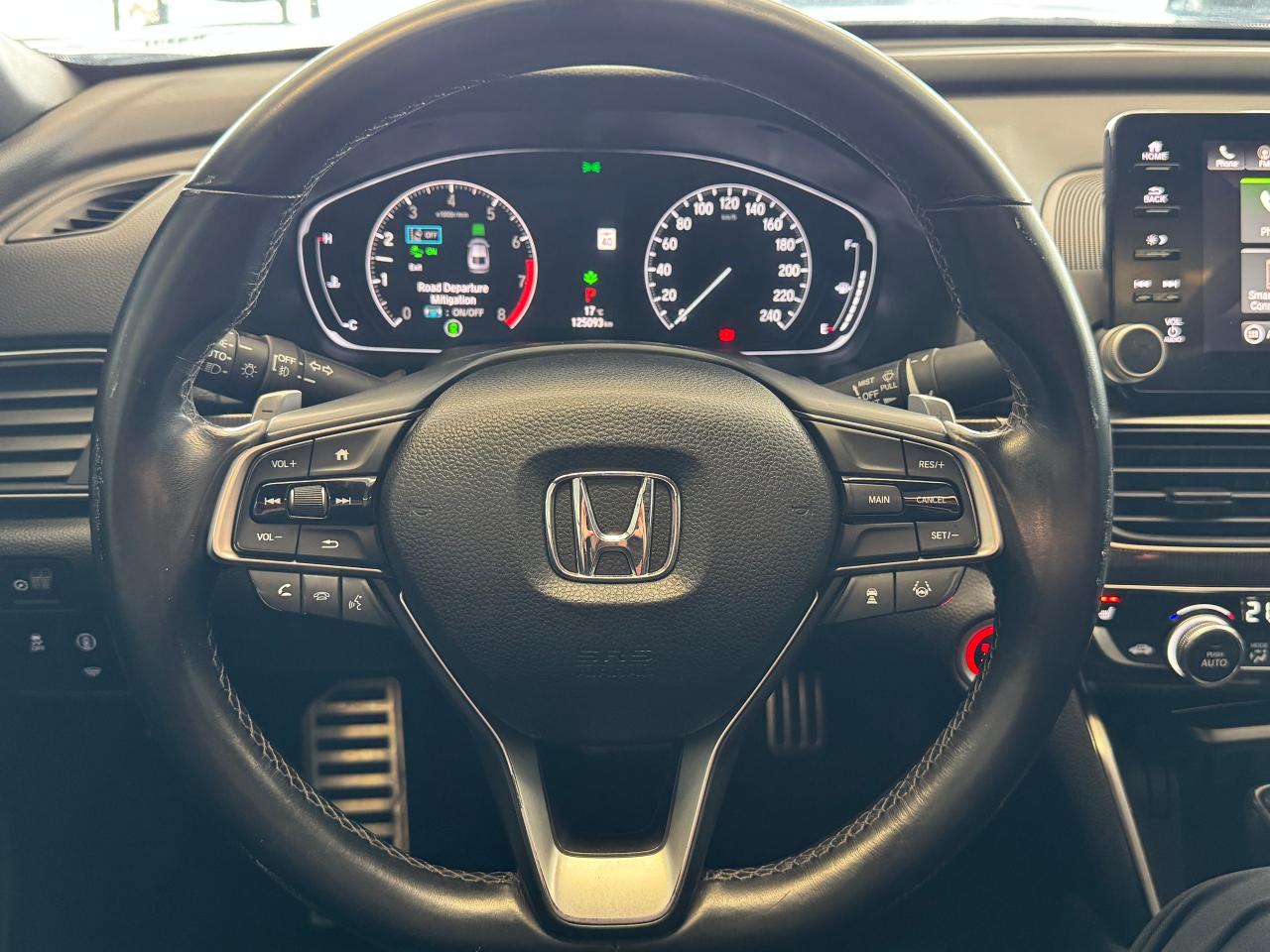 2018 Honda Accord SPORT 1.5T+New Tires+Roof+Lane Keep+CLEAN CARFAX - Photo #16