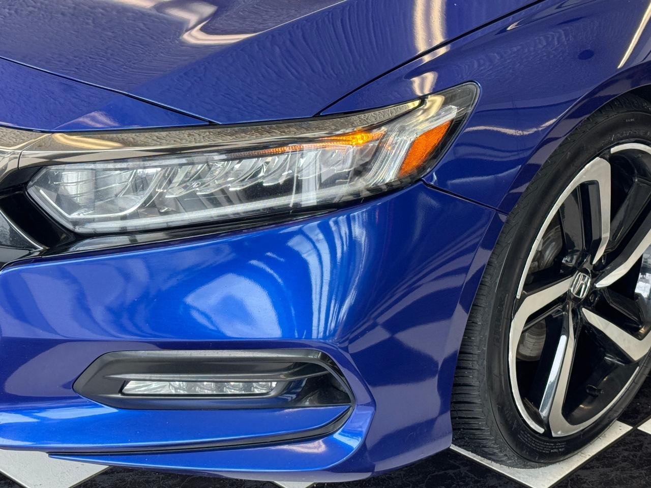 2018 Honda Accord SPORT 1.5T+New Tires+Roof+Lane Keep+CLEAN CARFAX - Photo #40
