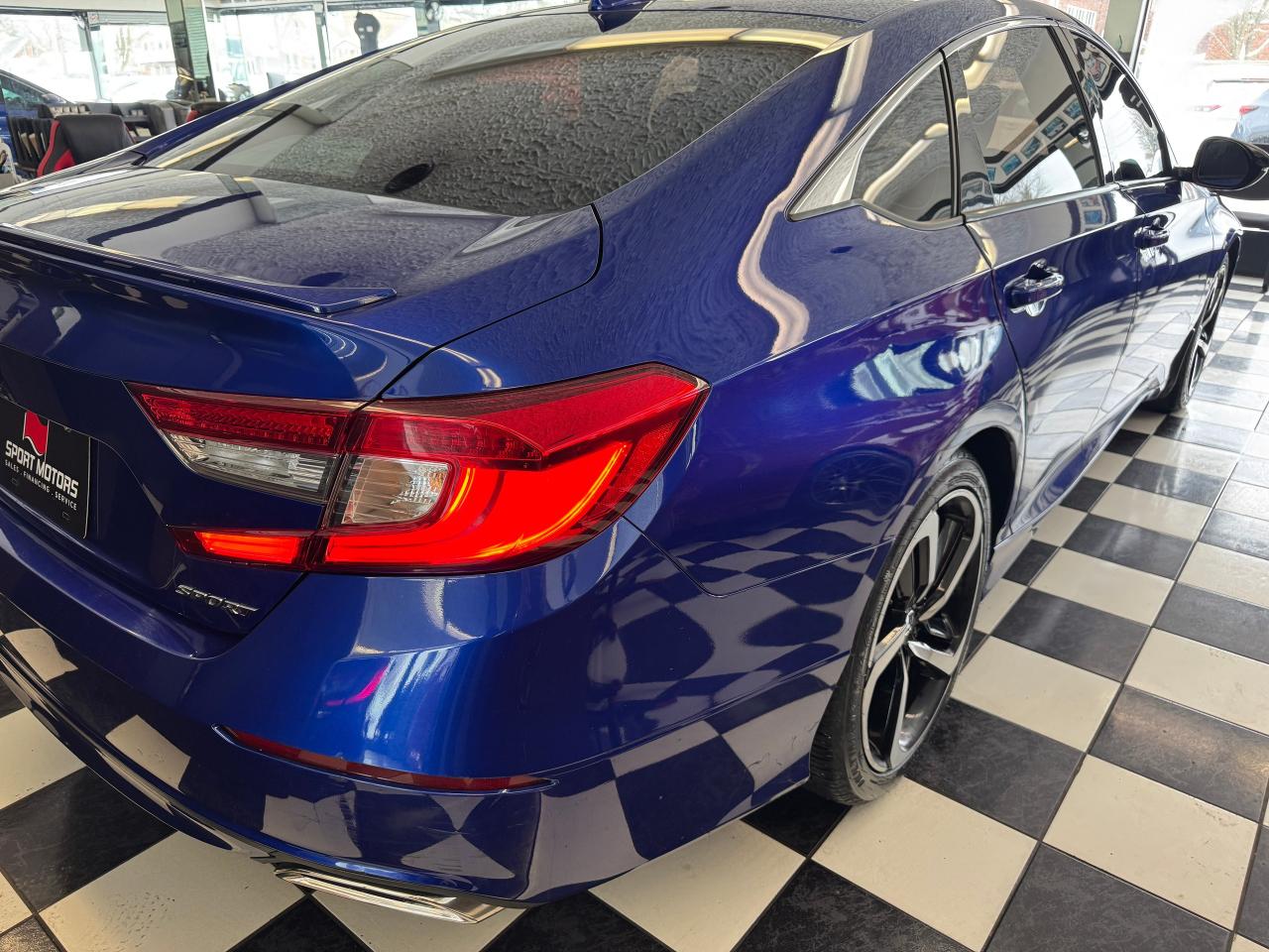 2018 Honda Accord SPORT 1.5T+New Tires+Roof+Lane Keep+CLEAN CARFAX - Photo #42