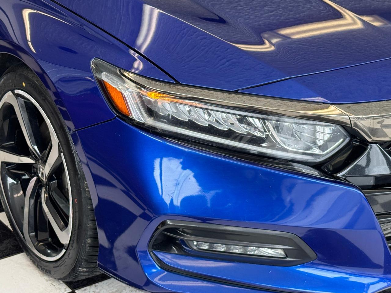 2018 Honda Accord SPORT 1.5T+New Tires+Roof+Lane Keep+CLEAN CARFAX - Photo #39