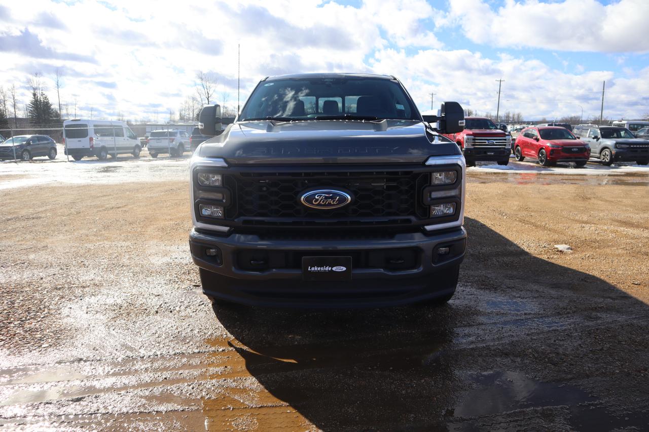 2025 Ford F-350 Super Duty SRW XL Photo1