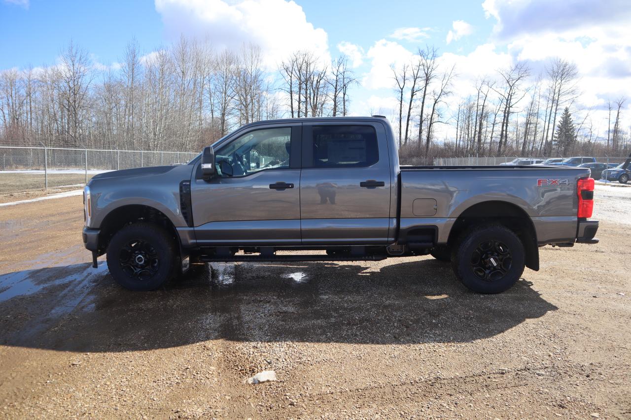 2025 Ford F-350 Super Duty SRW XL Photo