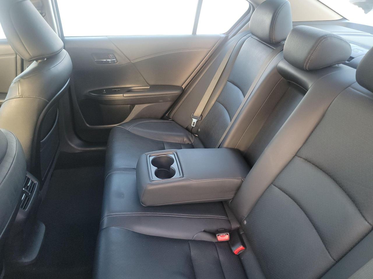 2013 Honda Accord Touring - Photo #11
