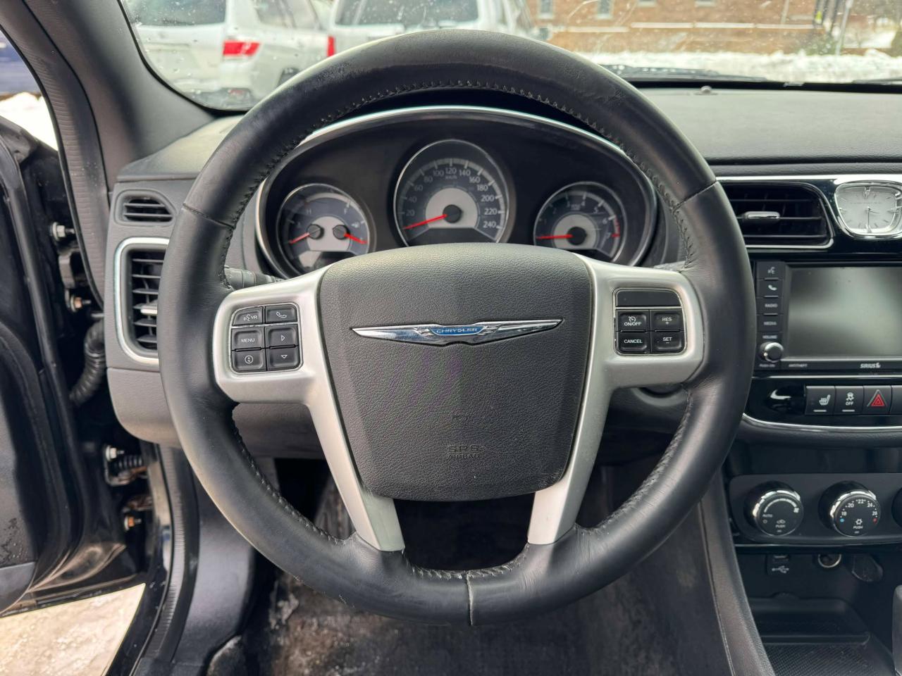 2013 Chrysler 200 4dr Sdn Limited - Photo #18