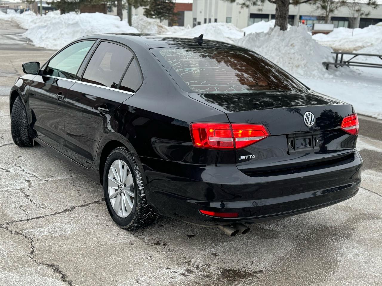 2015 Volkswagen Jetta TRENDLINE+ Photo3