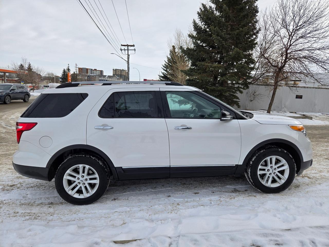 2015 Ford Explorer XLT | ALL CREDIT ACCEPTED!! - Photo #7