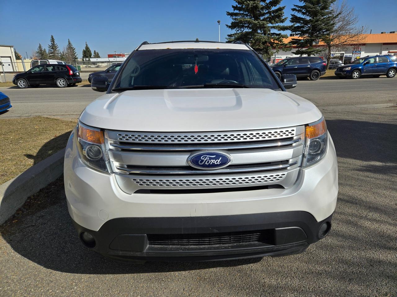 2015 Ford Explorer XLT | ALL CREDIT ACCEPTED!! - Photo #2