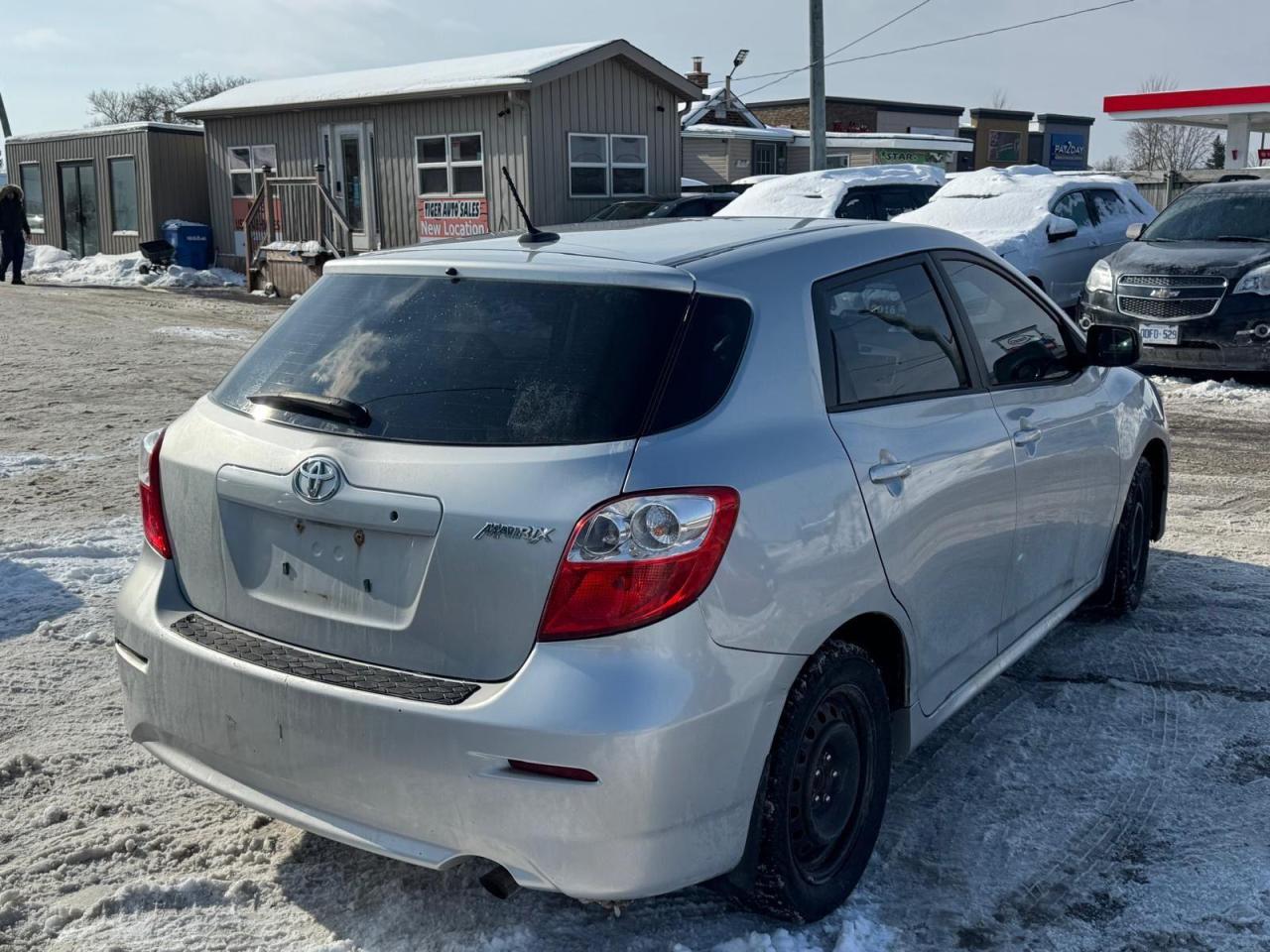 2013 Toyota Matrix AUTO, 4 CYL, RELIABLE, GREAT ON FUEL, CERTIFIED - Photo #5