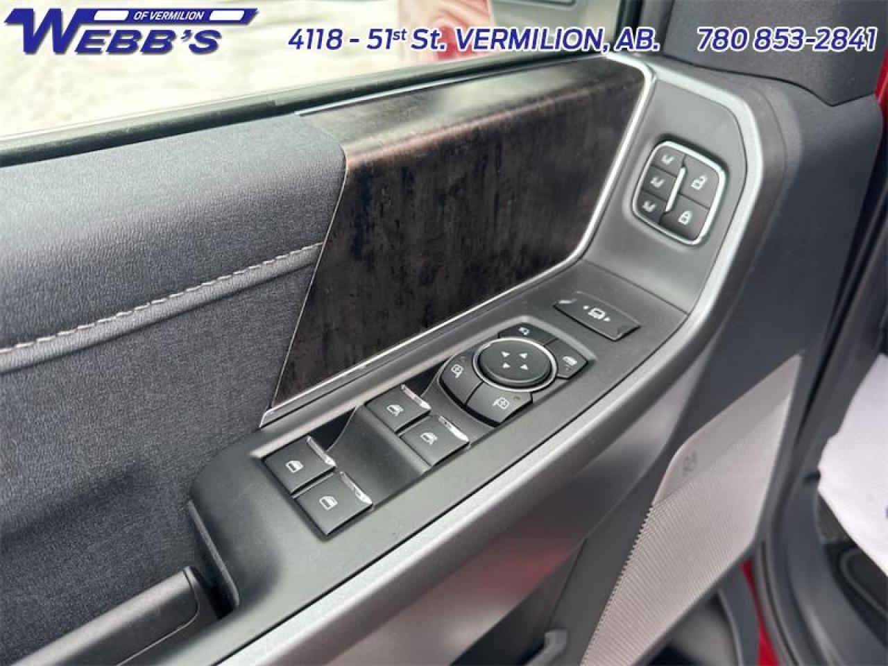 2025 Ford F-350 Super Duty Lariat Photo5