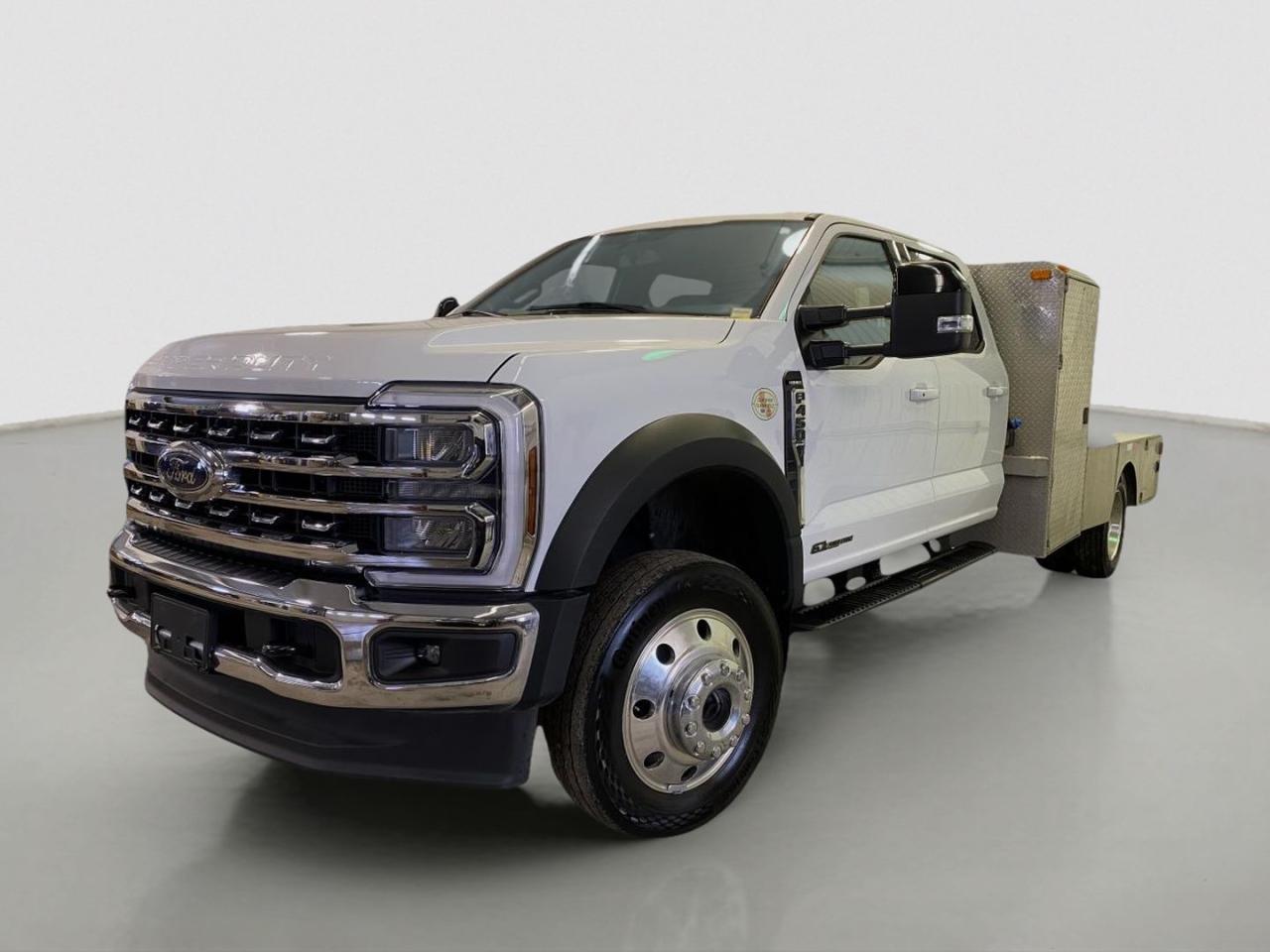 Used 2024 Ford F-450 Super Duty DRW Lariat for sale in Huntsville, ON