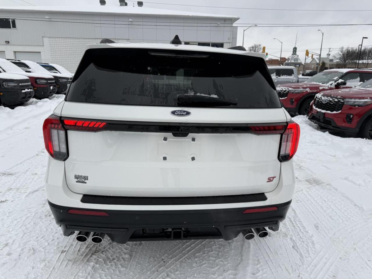 2025 Ford Explorer ST Photo