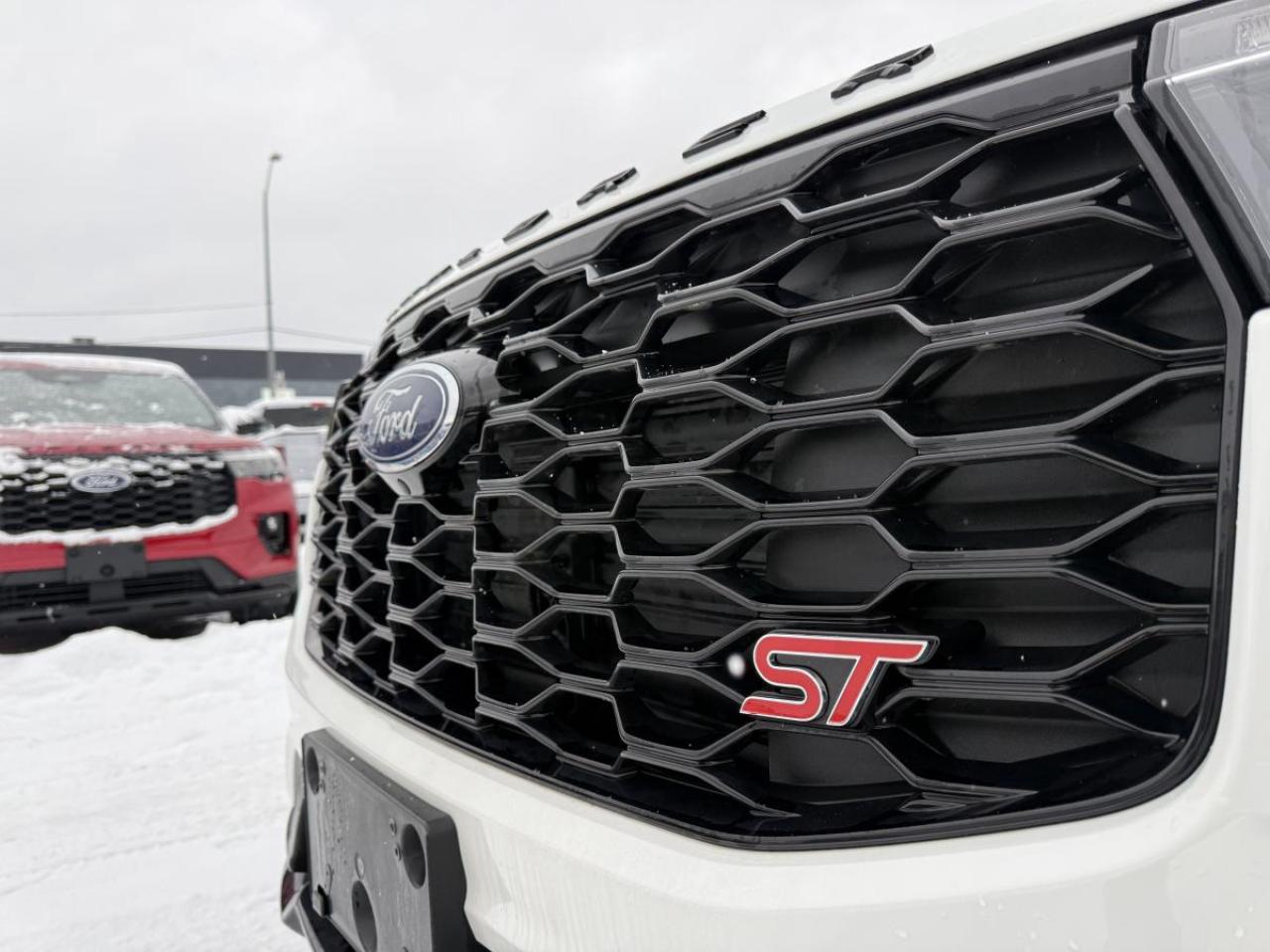 2025 Ford Explorer ST Photo