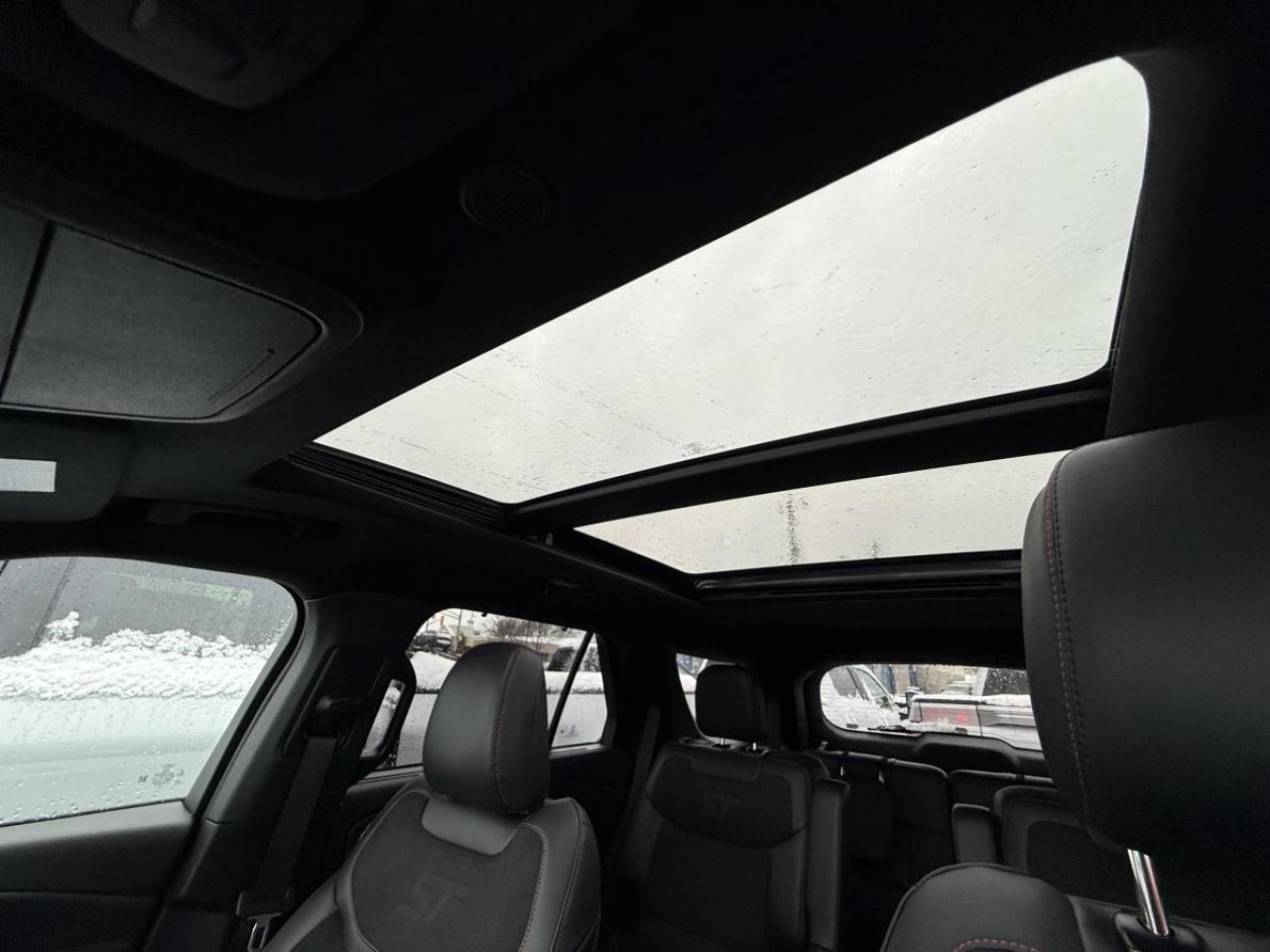 2025 Ford Explorer ST Photo