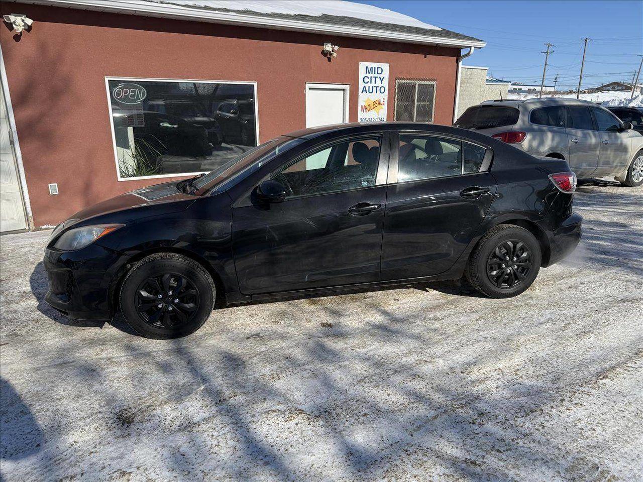 Used 2012 Mazda MAZDA3 i Touring 4-door for sale in Saskatoon, SK