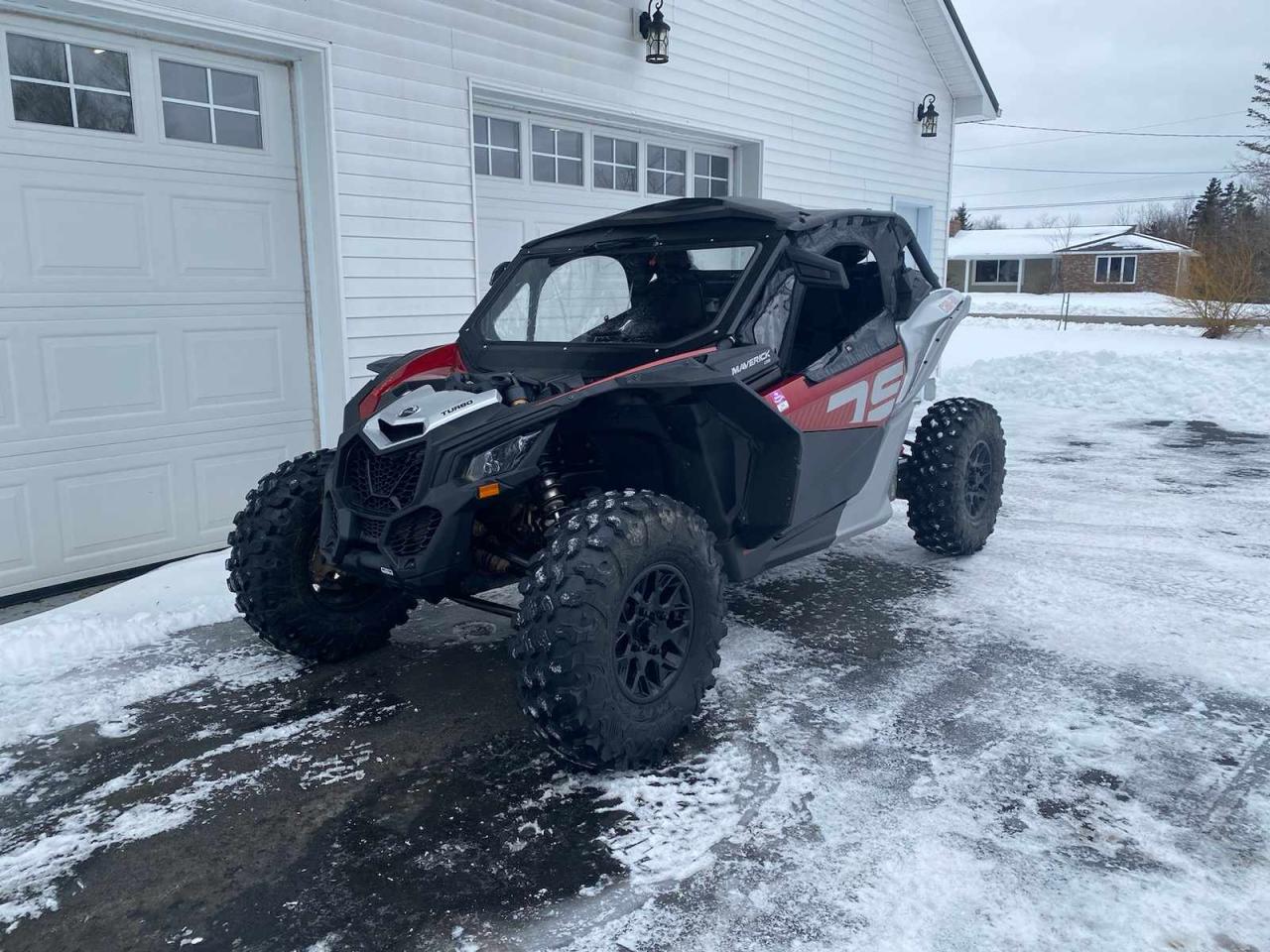 2024 CAN AM MAVERICK MAX X3  - Photo #5