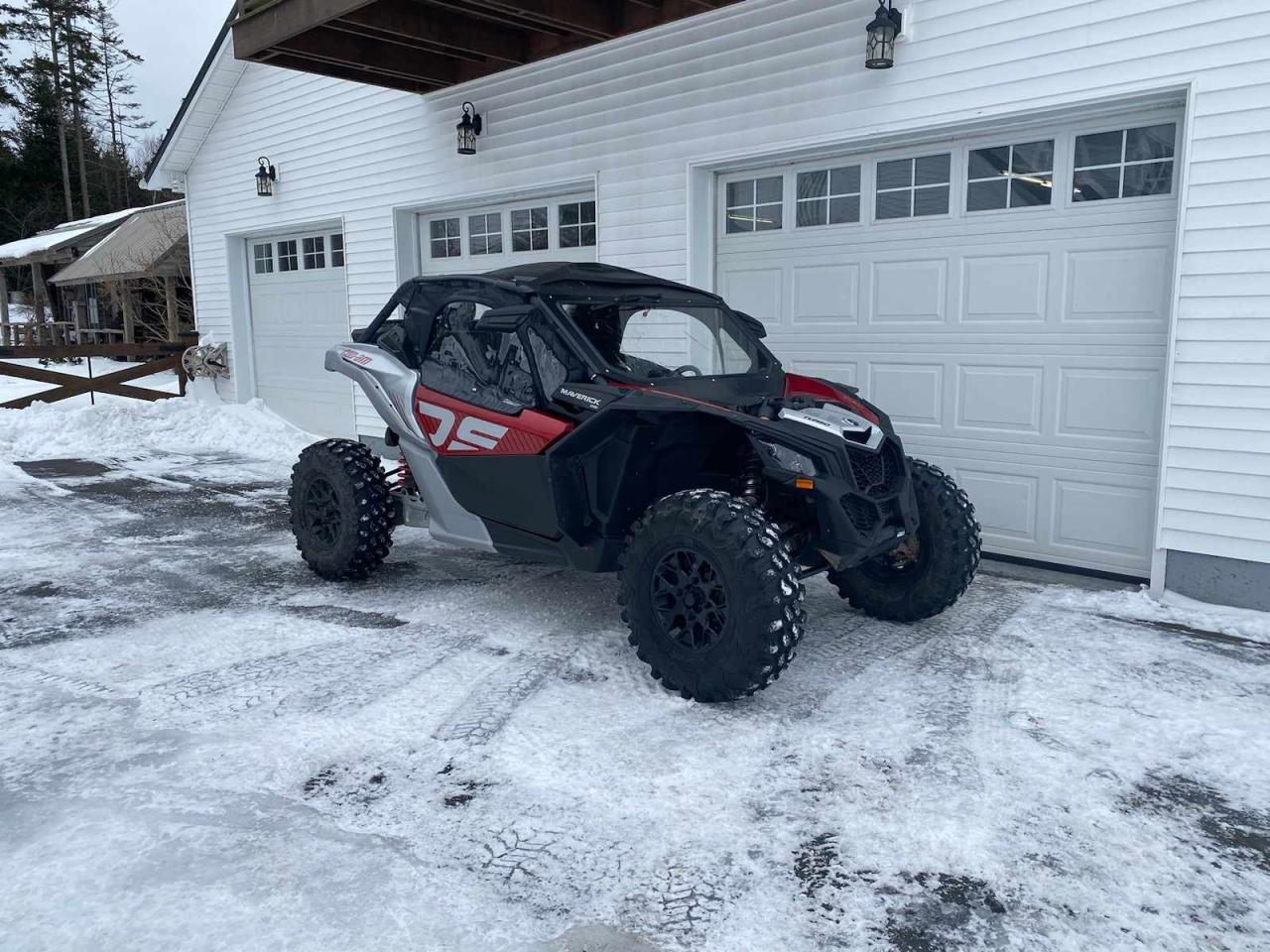 2024 CAN AM MAVERICK MAX X3  - Photo #2