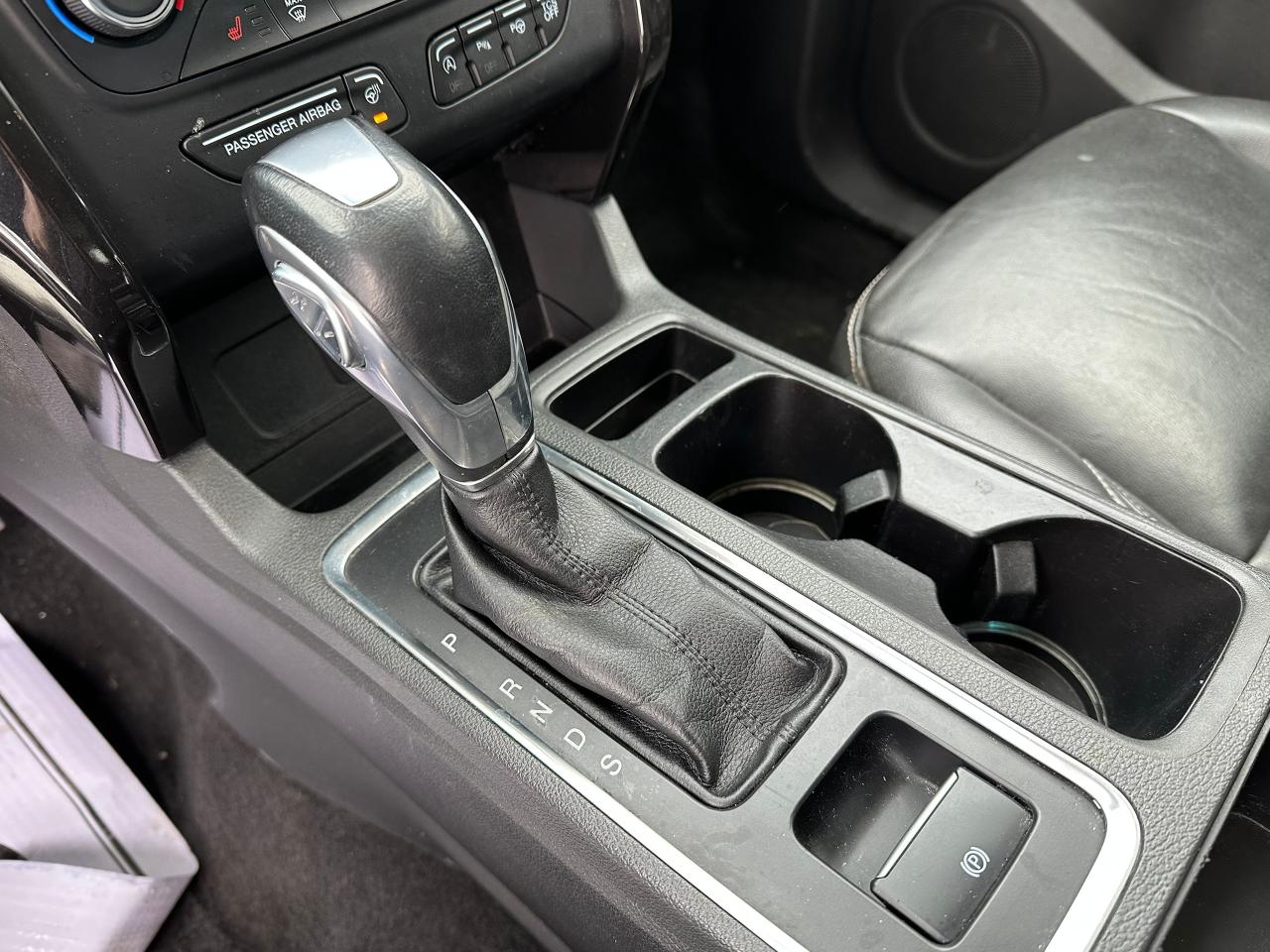 2018 Ford Escape Titanium 4WD - Photo #9