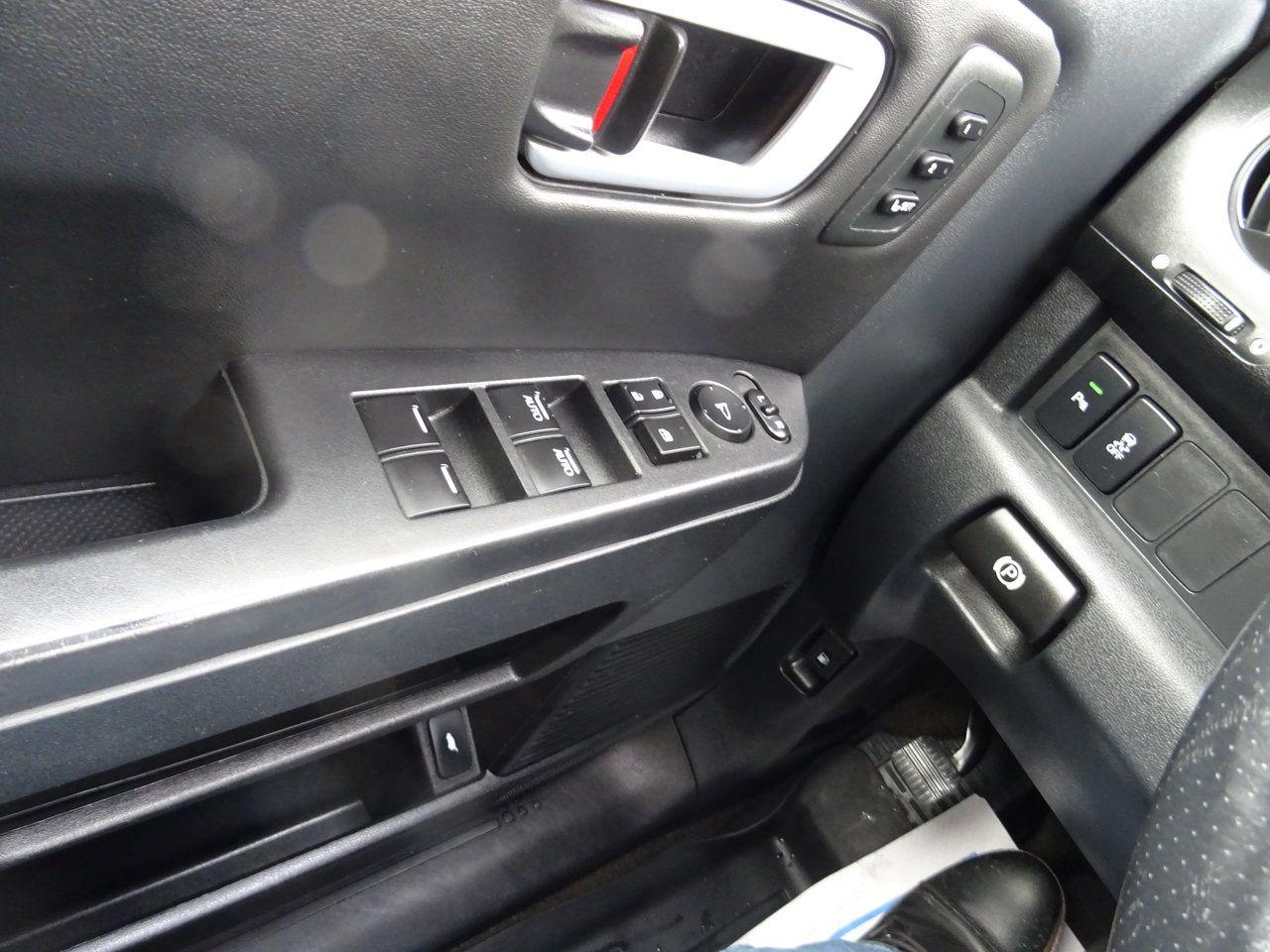 2013 Honda Pilot Touring - Photo #17