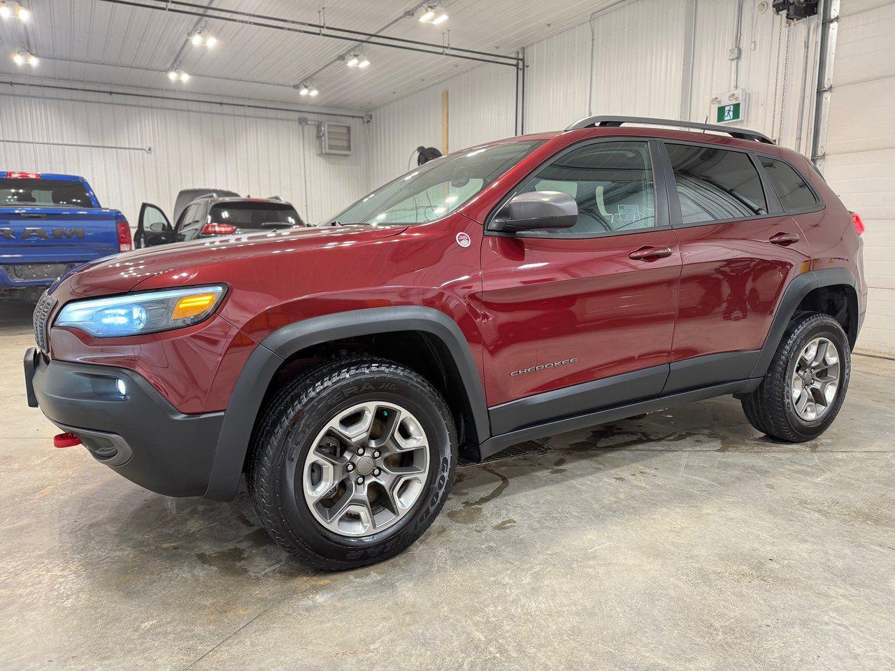 Used 2019 Jeep Cherokee Trailhawk for sale in Winnipeg, MB