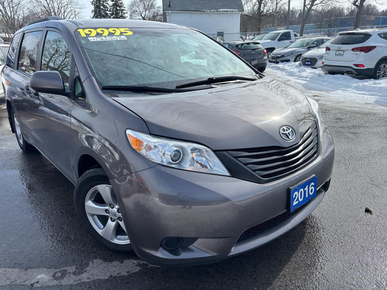 Used 2016 Toyota Sienna LE, 7 Passengers, Rear Sto-N-Go, Back-Up-Camera for sale in St Catharines, ON