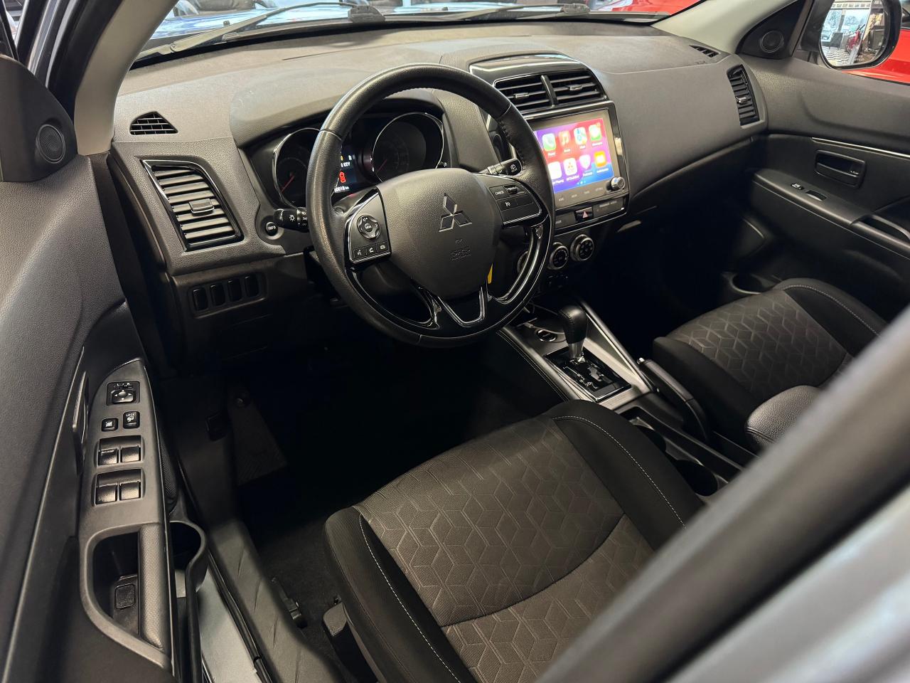 2020 Mitsubishi RVR SE AWD+Camera+ApplePlay+Heated Seats+CLEAN CARFAX - Photo #18