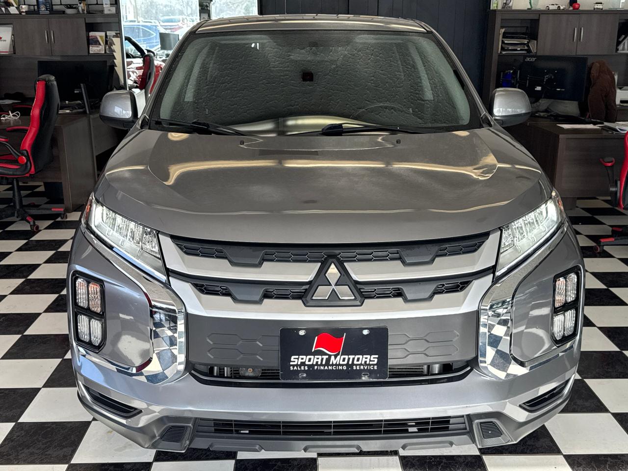 2020 Mitsubishi RVR SE AWD+Camera+ApplePlay+Heated Seats+CLEAN CARFAX - Photo #11