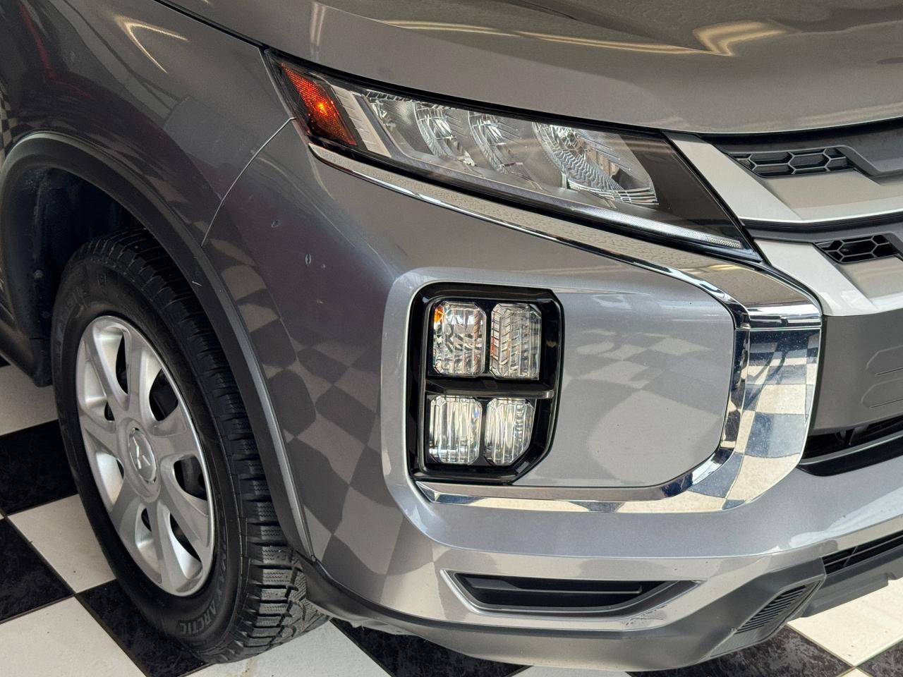 2020 Mitsubishi RVR SE AWD+Camera+ApplePlay+Heated Seats+CLEAN CARFAX - Photo #37