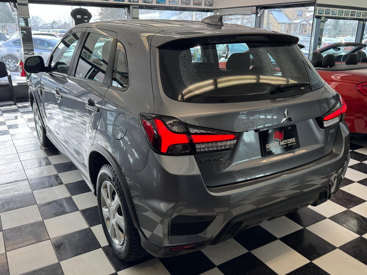 2020 Mitsubishi RVR SE AWD+Camera+ApplePlay+Heated Seats+CLEAN CARFAX - Photo #7