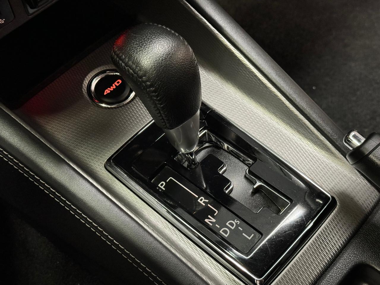 2020 Mitsubishi RVR SE AWD+Camera+ApplePlay+Heated Seats+CLEAN CARFAX - Photo #36