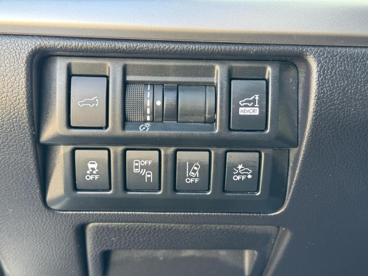 2019 Subaru Outback LIMITED 3.6R | CLEAN CARFAX | LEATHER | CARPLAY | Photo25