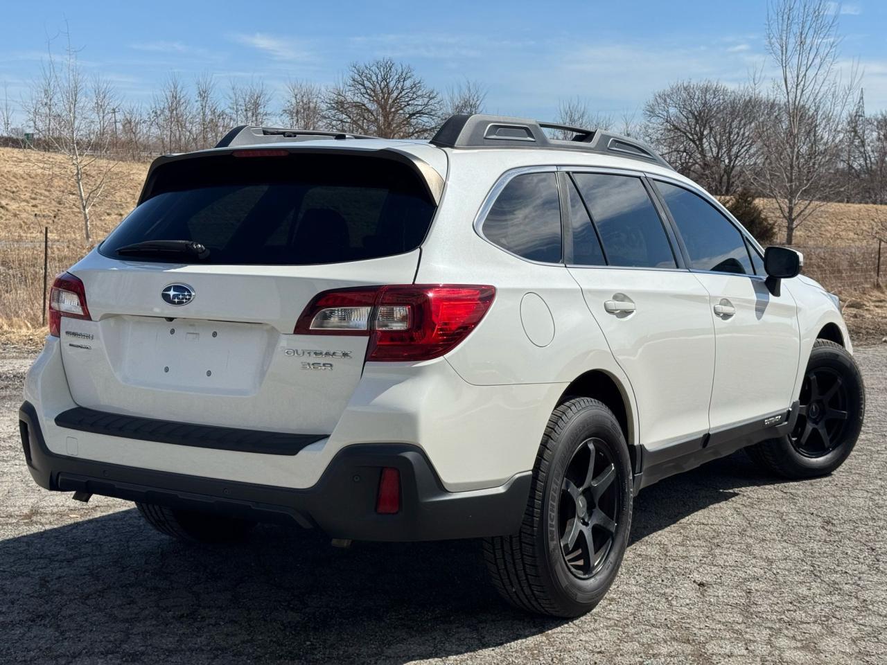 2019 Subaru Outback LIMITED 3.6R | CLEAN CARFAX | LEATHER | CARPLAY | Photo30