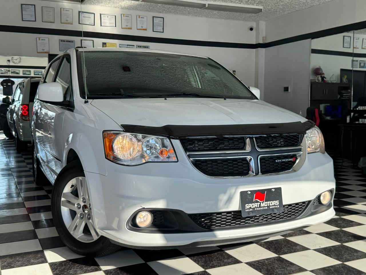 2016 Dodge Grand Caravan SXT Premium Plus+PWR Doors+Gate+DVD+CLEAN CARFAX Photo