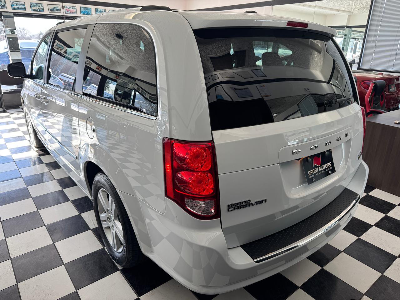 2016 Dodge Grand Caravan SXT Premium Plus+PWR Doors+Gate+DVD+CLEAN CARFAX Photo
