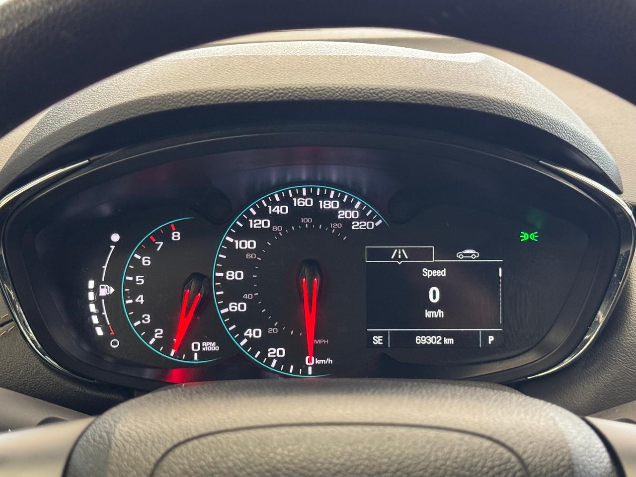 2018 Chevrolet Trax LS AWD+ApplePlay+New Tires+Cruise+CLEAN CARFAX Photo