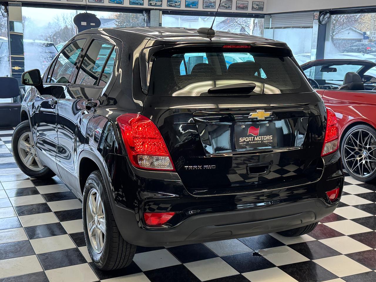 2018 Chevrolet Trax LS AWD+ApplePlay+New Tires+Cruise+CLEAN CARFAX Photo