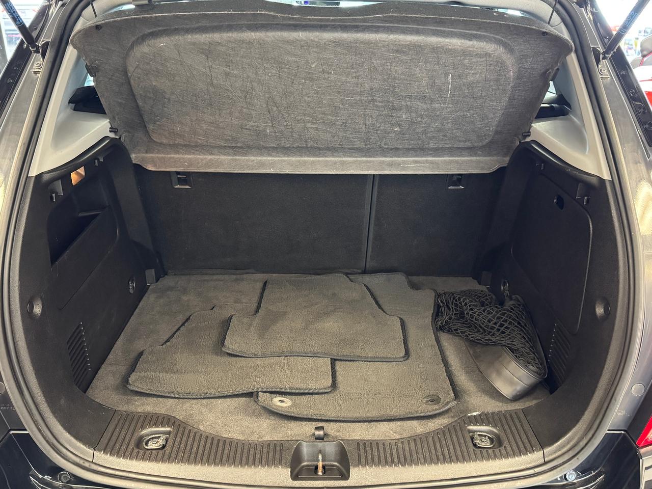 2018 Chevrolet Trax LS AWD+ApplePlay+New Tires+Cruise+CLEAN CARFAX Photo