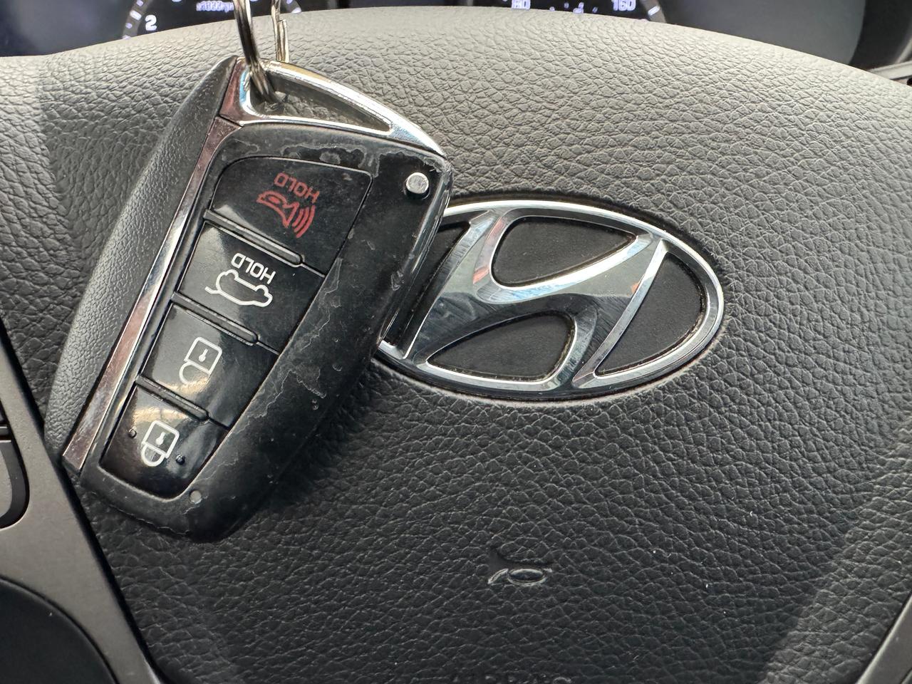 2017 Hyundai Santa Fe Sport Luxury AWD+GPS+PanoRoof+Camera+Power Gate+Leather Photo