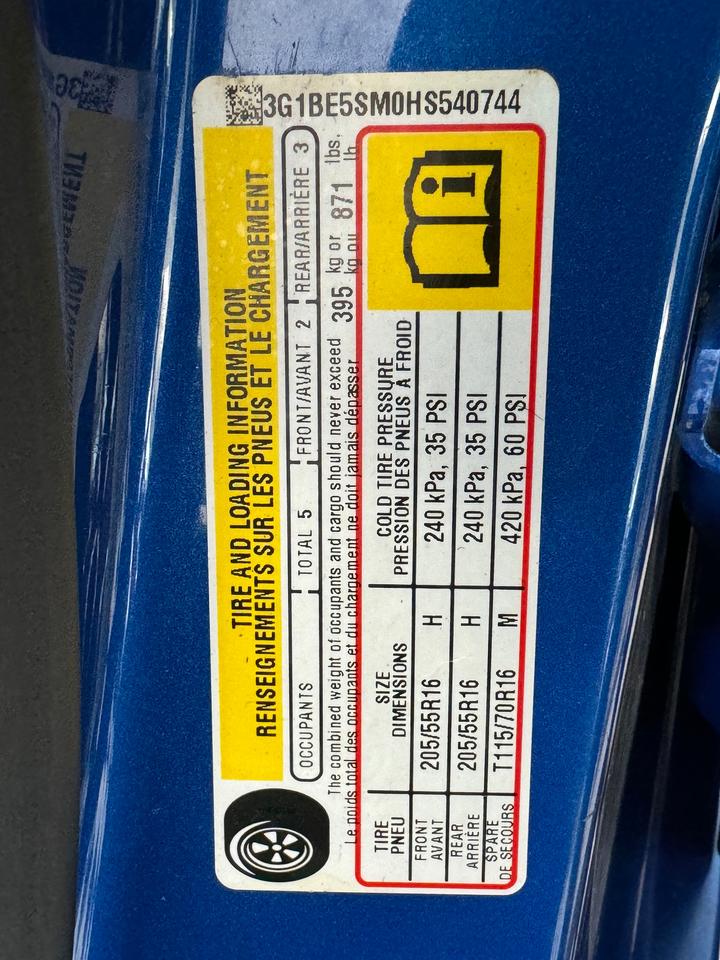 2017 Chevrolet Cruze LT+Roof+ApplePlay+New Tires+Wheels+Remote Start Photo