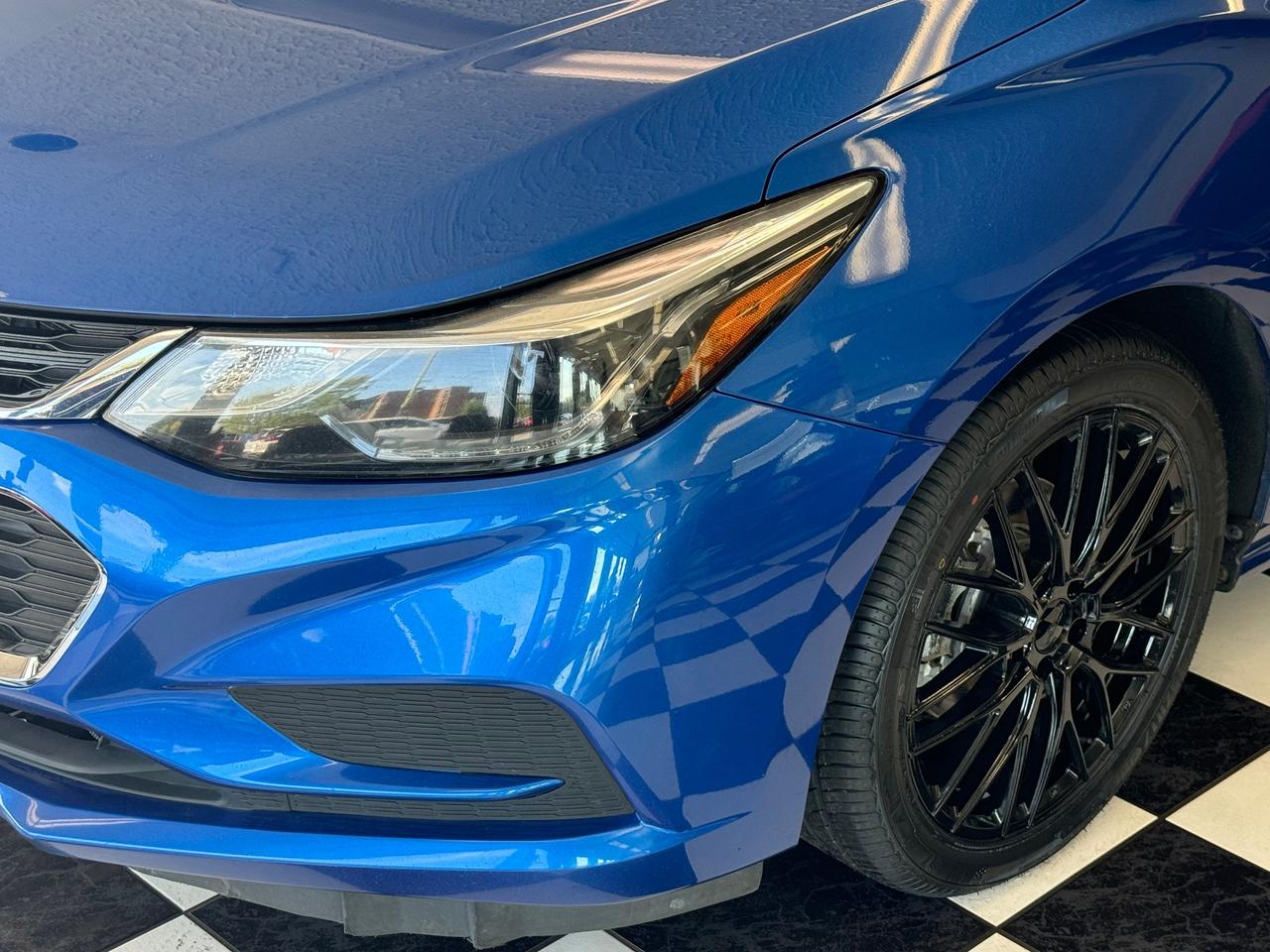 2017 Chevrolet Cruze LT+Roof+ApplePlay+New Tires+Wheels+Remote Start Photo