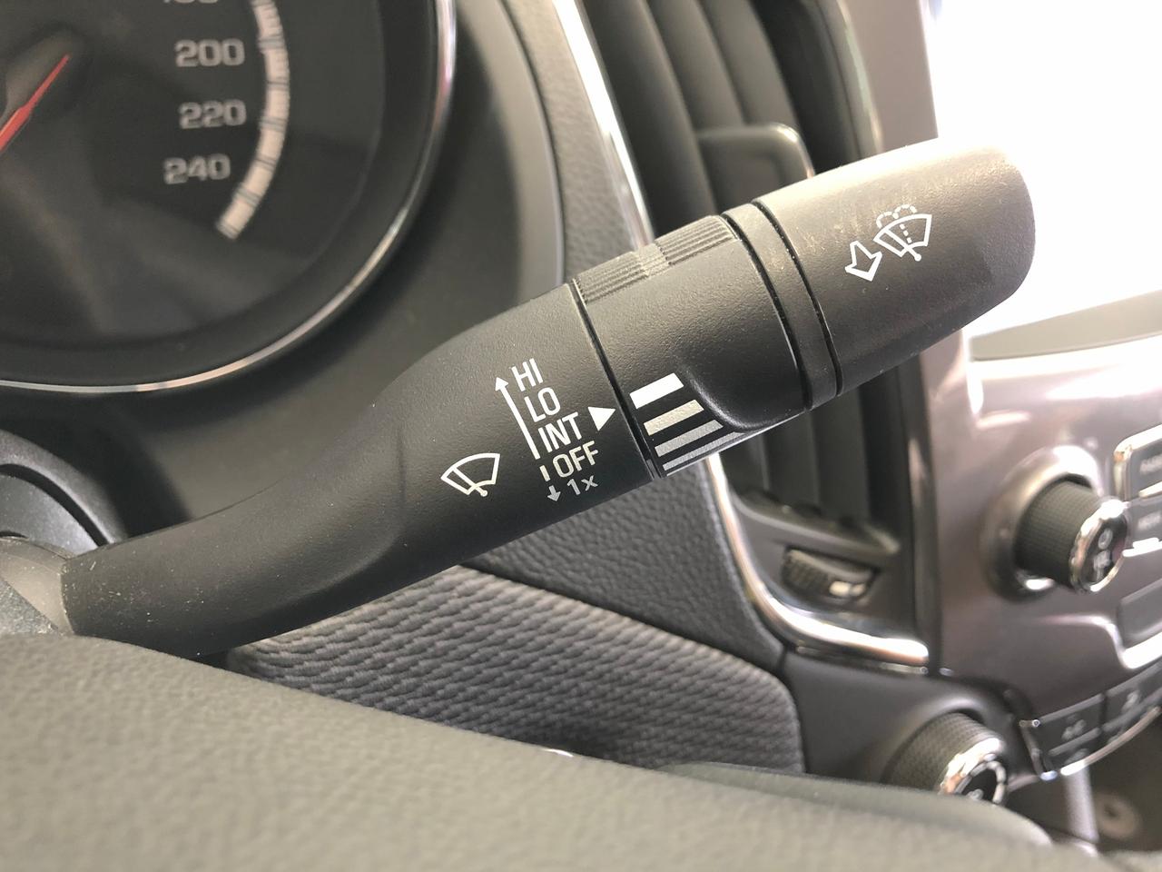 2017 Chevrolet Cruze LT+Roof+ApplePlay+New Tires+Wheels+Remote Start Photo